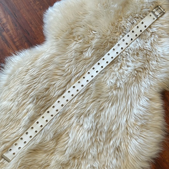 White O-ring belt - Picture 4 of 4